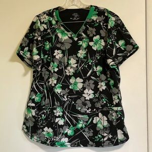 Women’s Cherokee Infinity Scrub Top